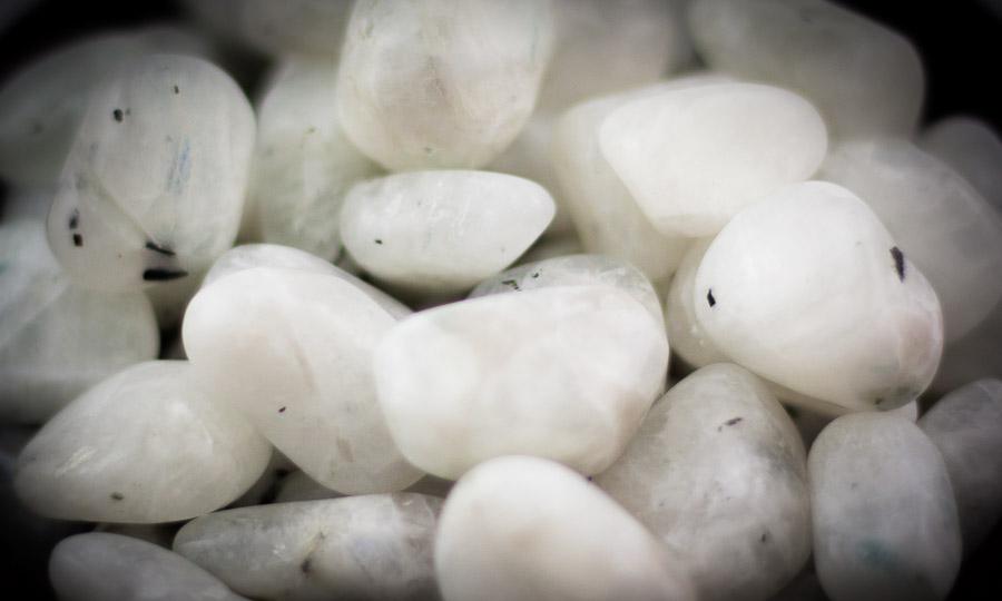 Rainbow Moonstone 1 lb